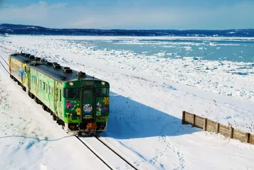 流氷物語号の魅力とは？：冬の北海道を彩る特別な列車を紹介！冬の北海道を走る流氷物語号：絶景とコラボイベント