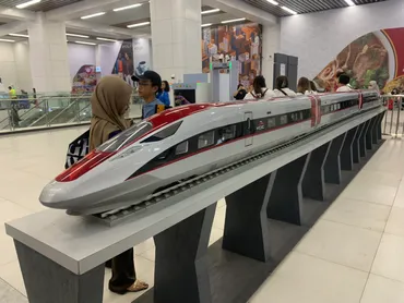 高速鉄道Whoosh徹底解説！ジャカルタ-バンドン間を駆け抜ける旅とは？ジャカルタ-バンドン高速鉄道「Whoosh」乗車体験レポート