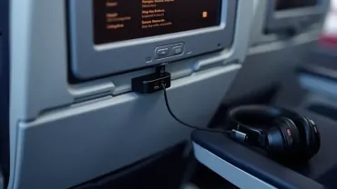 飛行機でのBluetoothヘッドホン使用：許可？規定とヒント 