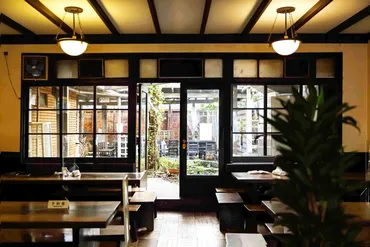 京都・アカデミックな雰囲気が漂うベーカリーカフェ「進々堂 京大北門前」でパリ気分を♪ 