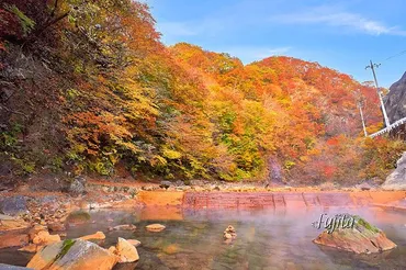 尻焼温泉は川が無料の露天風呂！群馬「川の湯」で紅葉狩り 