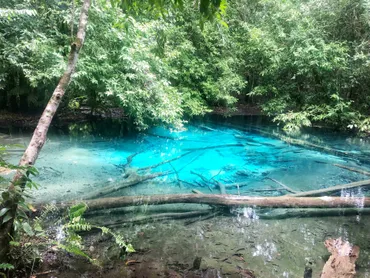 クラビの自然が作り出す絶景！滝の温泉とブループールとエメラルドプール 