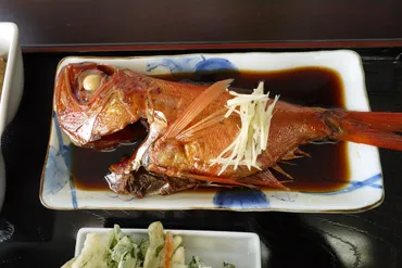 よっちゃーれセンターの「金目煮付定食」が卒倒レベルの豪華さだった【神津島】 