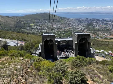 ケープタウン旅行記：テーブルマウンテンとカラフルな街並みを楽しもう！（ケープタウン、テーブルマウンテン、ボ・カープ）ケープタウン絶景巡り：テーブルマウンテン、ボ・カープ、そして南アフリカの魅力