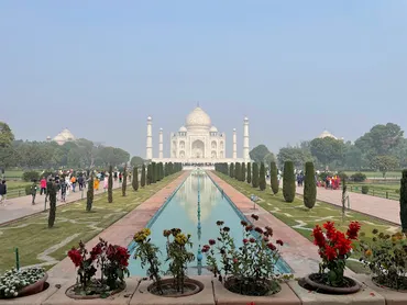 インド】ニューデリー発 タージマハル・アグラ城・ベビータージへの日帰りツアー 