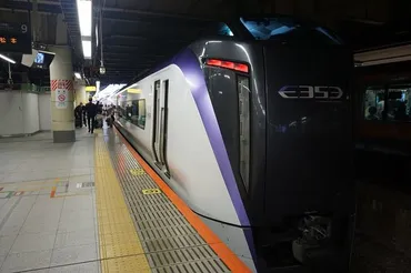 中央線特急あずさ旅！E353系とグリーン車体験、快適な旅を徹底解説？E353系グリーン車体験と中央線特急の旅