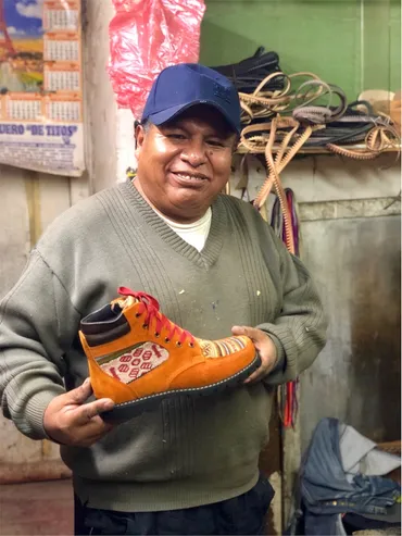 ペルー】世界に１足だけ✨ 旅の記念に自分だけの゛オリジナルシューズ゛を作ろう！ 