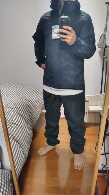 ワークマンレインスーツ徹底レビュー！釣り人必見の機能性と選び方とは？釣りやアウトドアに最適！ワークマンレインスーツの魅力