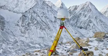 GNSS受信機がエベレストの頂上に到達