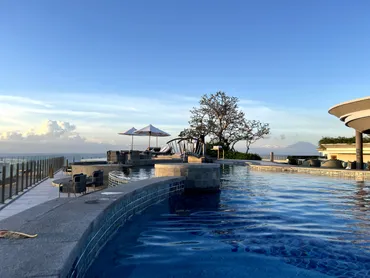 バリ島「アヤナ リゾート」絶景プールめぐり！ 