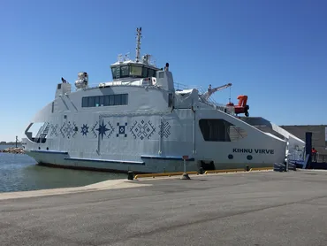 エストニア旅行記: キフヌ島からパルヌ、そしてタリンへ！(移動と観光を満喫？)エストニアの夏を満喫！キフヌ島、パルヌ、タリンを巡る旅