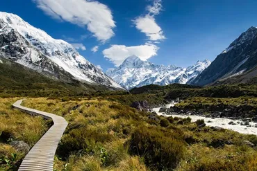 ニュージーランドでトレッキング 