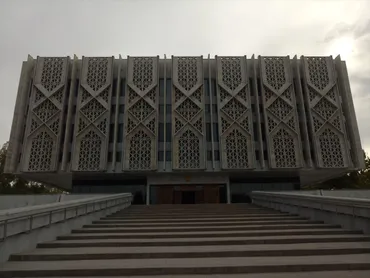 タシュケントの博物館巡りでウズベキスタンを知る 