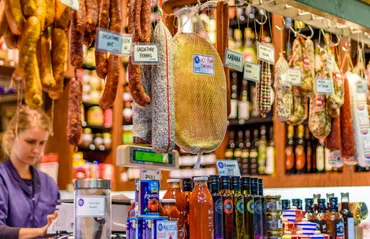 クイーン・ビクトリア・マーケット (Queen Victoria Market)