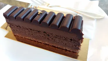 チョコレート老舗店゛シュプルングリ゛で食べた濃厚ケーキのお話 – J.T.S