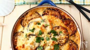 ムサカ （ギリシャ風 なすとミートソースのグラタン） 