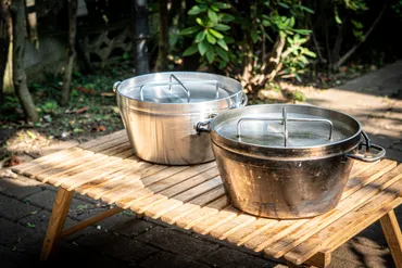 メンテナンスフリーでオプションも豊富！ SOTOのステンレスダッチオーブンがオススメな理由 