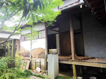 旧細川刑部邸（熊本市）修復前に期間限定公開 震災の痕跡見納め、17日から 幻想的なライトアップも