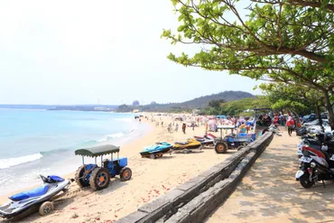 タクシーで台湾最南端の海に恵まれたサーフスポット墾丁へ！ 