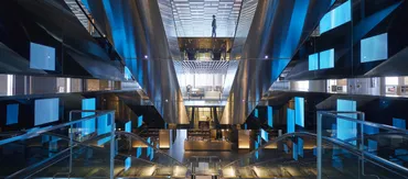 Pijalnia Wedlaの魅力とは？待ち時間やサービスの問題点も徹底解説！（？マーク）Pijalnia Wedla：雰囲気、待ち時間、サービスの課題