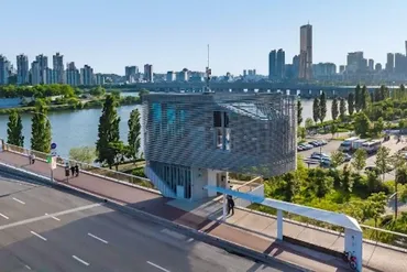 Airbnbから漢江の絶景を望む「スカイスイート漢江ブリッジ」が ...