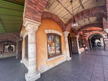 隠れミッキー】メディテレーニアンハーバーのエリアのどこにいるの？