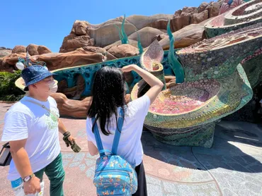 隠れミッキー探しのプロとディズニーシーを探索！定番隠れ ...