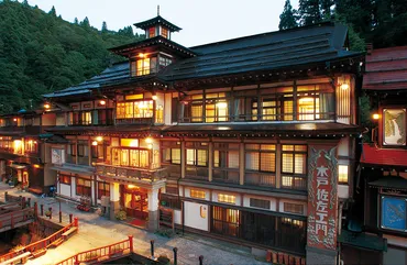 温泉宿ランキングに見る、日本の温泉宿の魅力とは？月刊『旅の手帖』読者が選ぶ、泊まってみたい温泉宿ランキング