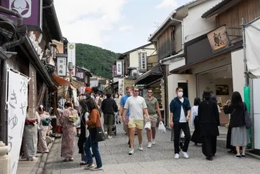 京都・大阪で中国資本による不動産買い占めが過熱 観光客向け宿泊所として運用されるケースも 