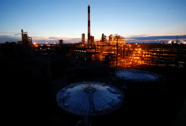 ロシア主要製油所を攻撃、ウクライナからキロドローン工場も