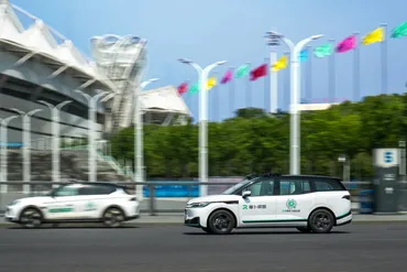 武漢市の自動運転タクシー、世界を変える？中国の自動運転技術開発とは!!?