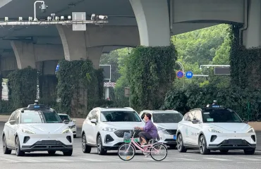 中国で完全無人タクシー急拡大 百度、武漢で400台運行「全土でさらに千台」 運転手「仕事奪われる」：北海道新聞デジタル