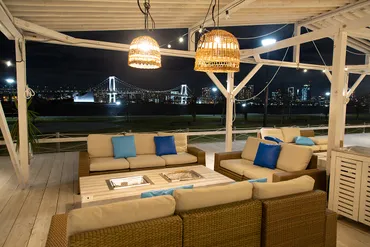 豊洲に誕生したビーチリゾートで夜景バーベキュー!