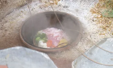 2ページ目）料理研究家・コウケンテツが味わった別府温泉の魅力。温泉の蒸気を利用した「地獄蒸し」はミネラルが豊富 コウケンテツ の日本100年ゴハン紀行2