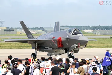 三沢基地航空祭2025とは？イベントの見どころやアクセス方法を解説！三沢基地航空祭2025：ブルーインパルスや最新鋭機が集結