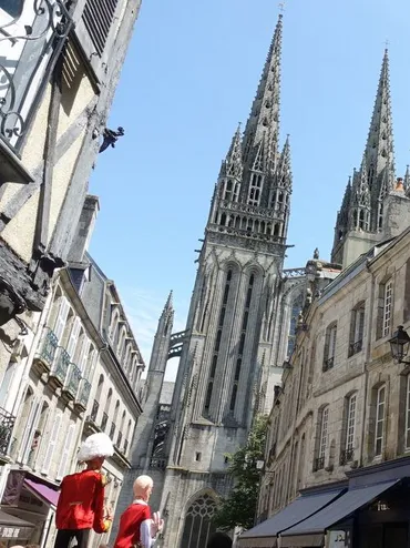 夏フランス・ブルターニュへその6~川の合流点・谷間に開けた街、カンペール』カンペールフランスの旅行記・ブログさん【フォートラベル】