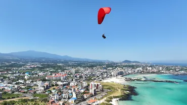 済州島が「中国の島」になったという外信報道が出てきた。それだけ済州を訪れる中国人が多くなったということだ。外信は済州道の投資移民制度の敷居が低く、中国人が勢力を伸ばしていると分析した。日(現地時