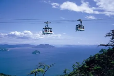 日本三景・宮島の「弥山」山頂で息を呑む絶景に出会う
