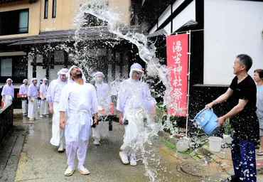 肘折温泉開湯祭／大蔵村