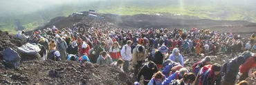 富士山は大混雑