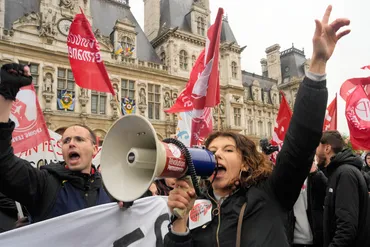 フランスの年金改革、憲法院が合憲判断 仏首相「勝者も敗者もない」：朝日新聞デジタル