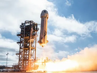 大富豪が競う宇宙旅行庶民が行ける日は来るのか