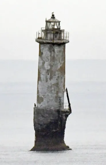 貝殻島灯台の修理終了ロシア側が伝達コンブ漁近く再開へ:北海道新聞デジタル