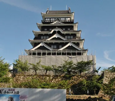 福山城400年:改修で復元威風放つ、鉄板張り天守/広島