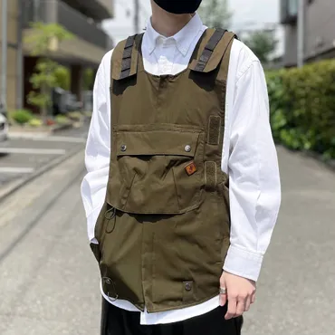 ワークマン】もうバッグいらないじゃん…!収納力バツグンの「優秀トップス」ポケットたくさんで便利すぎる!