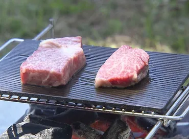 キャンプでも家でも゛炭火焼゛のように…鋳物焼肉プレート『ニクイタ』鋳造所の代目が見せたモノづくりの魂