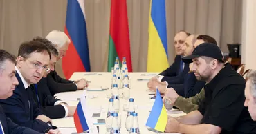 ウクライナ大統領「試してみる」ロシアと停戦協議交渉難航の恐れ