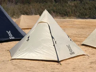 のワンポールテントにソロに最適なサイズが登場!コンパクトで持ち運びも便利