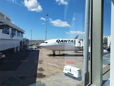 シドニーカンタス航空羽田→シドニー行き