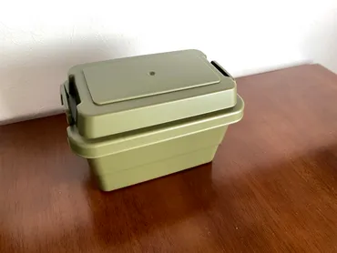 セリアのバックルBOXはキャンプ好きの救世主？110円で叶える快適収納術とは？110円で手に入る！セリアのバックルBOXが、キャンプギア収納に大活躍
